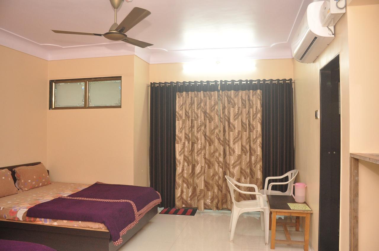 Hunjar House Hotel Panvel Bagian luar foto