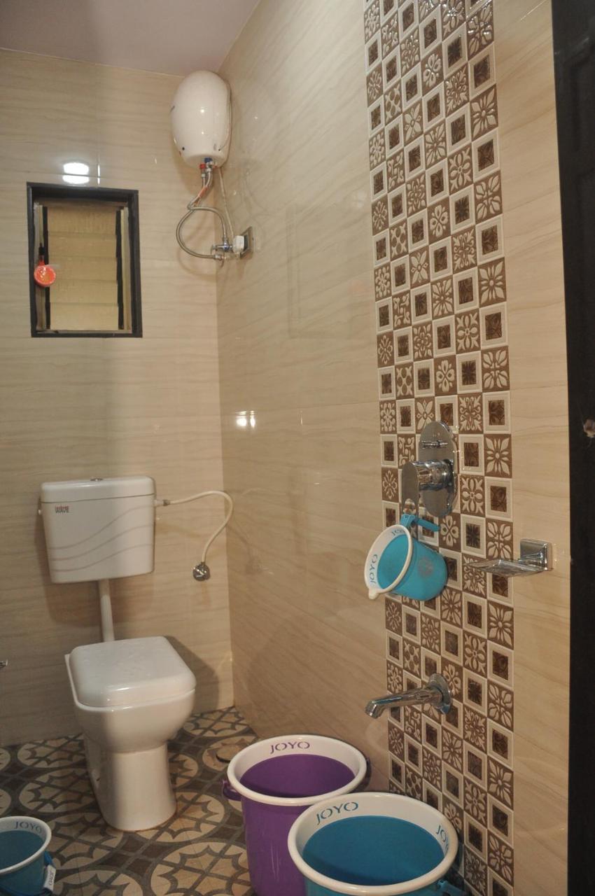 Hunjar House Hotel Panvel Bagian luar foto